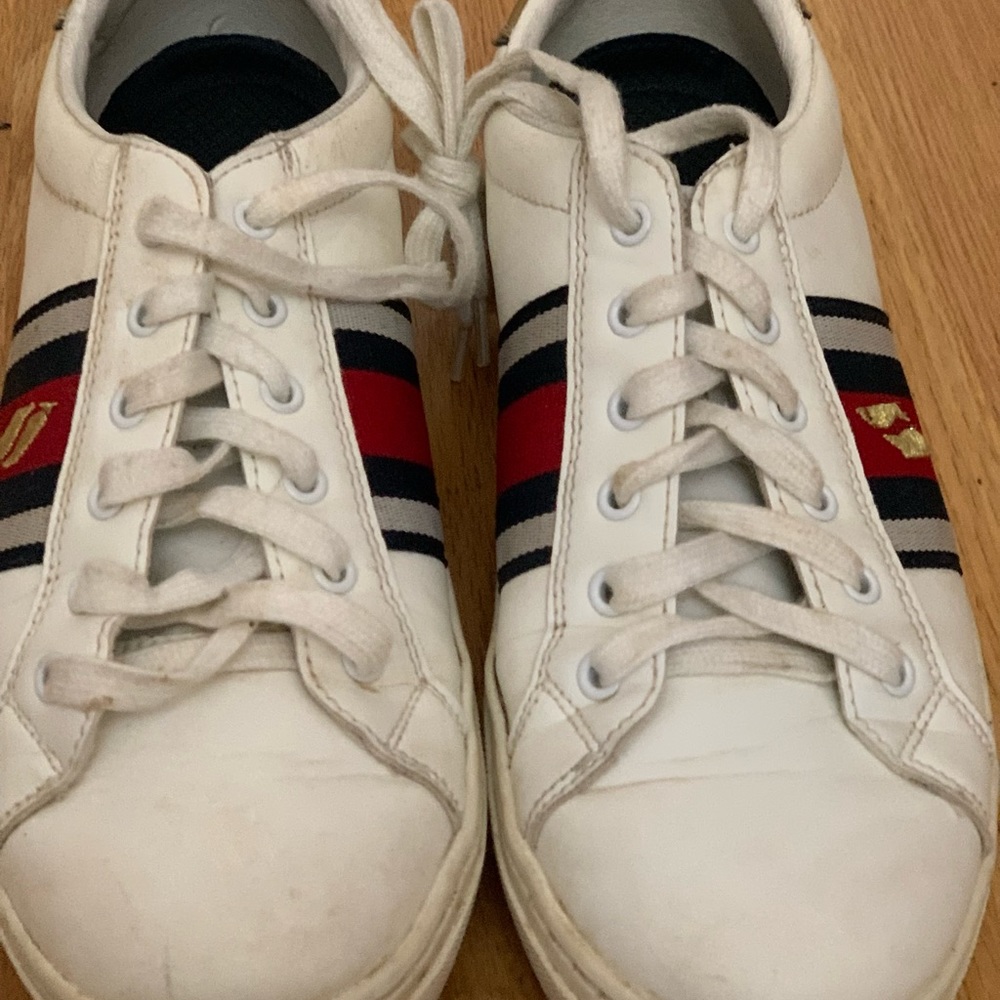 Skechers Los Angeles white sneakers, size 9 girls women’s